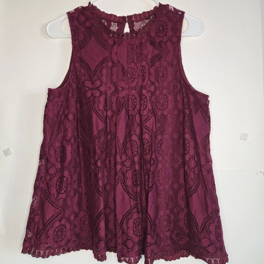 Doe & Rae Burgundy Floral Lace Sleeveless High Neck Top Keyhole Back Size M